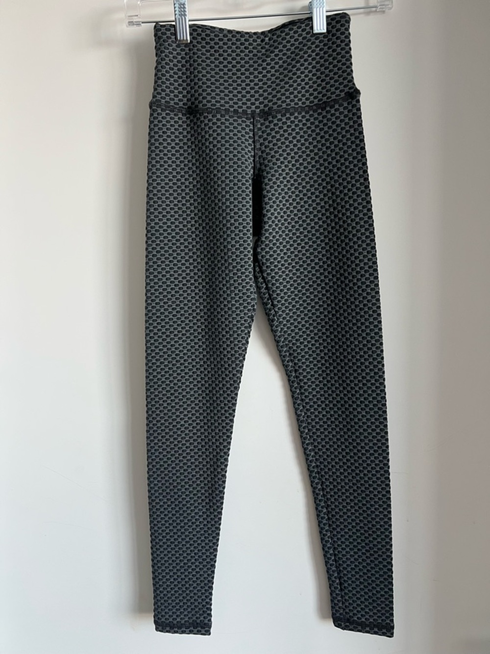 STRUT THIS NWT Textured High-Rise Grey Leggings